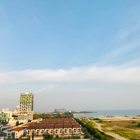Atlantis Apple Home Melaka Townarea Exterior photo