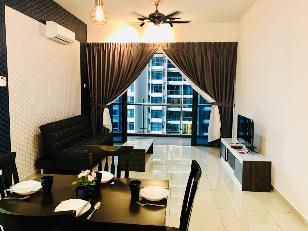Atlantis Apple Home Melaka Townarea Exterior photo