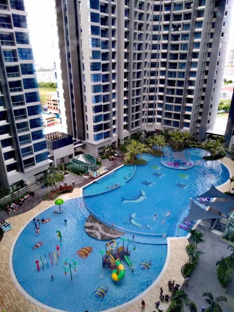 Atlantis Apple Home Melaka Townarea Exterior photo